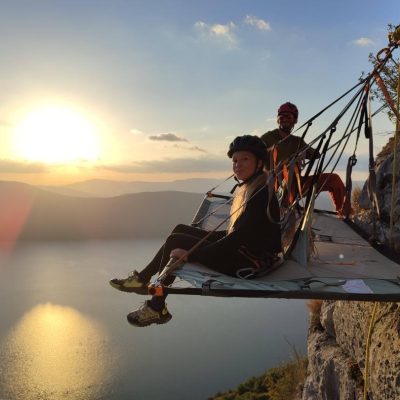 Nuit Insolite en Falaise-Portaledge au dessus du Lac du Bourget-min(1)